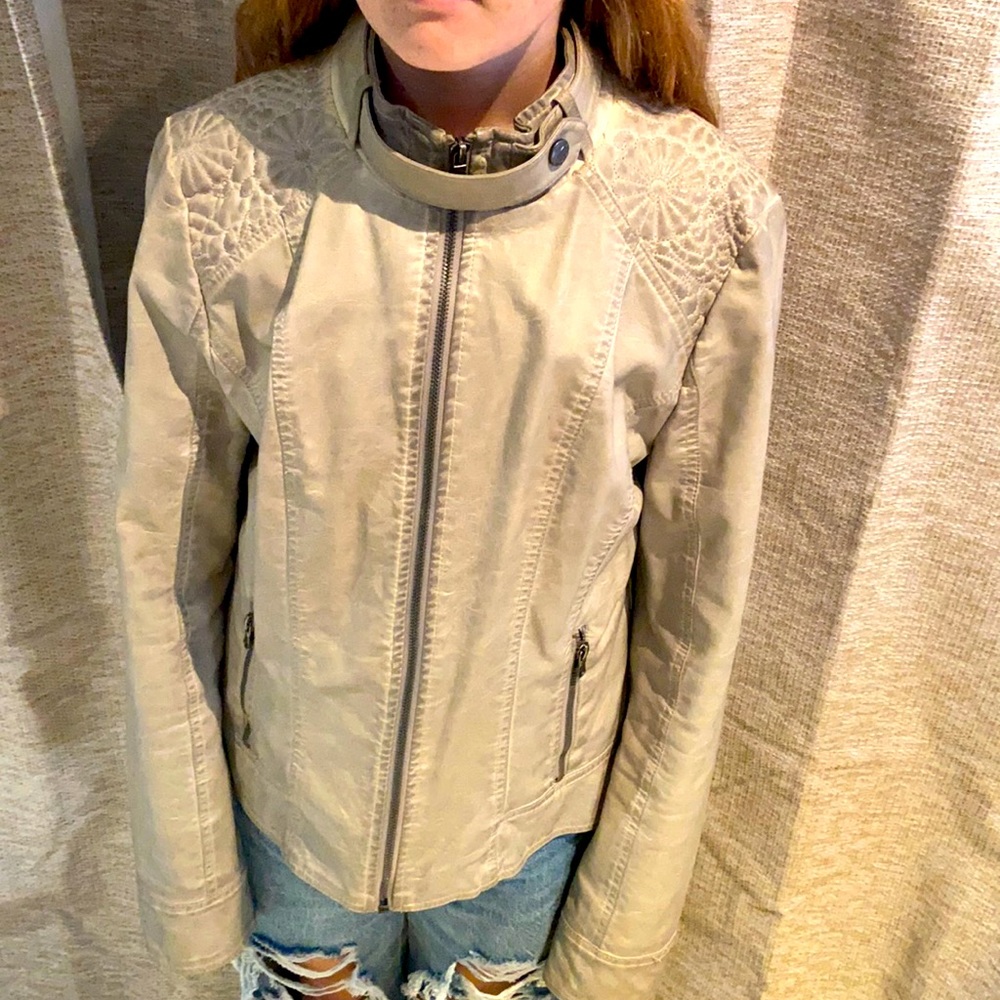 Ladies guess leather jacket distressed gray color in very good condition